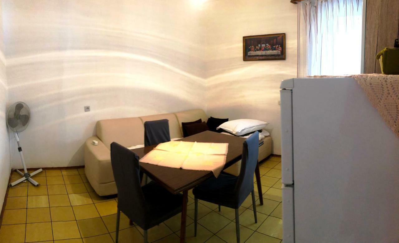 Apartmani Zorka Podstrana Exterior foto