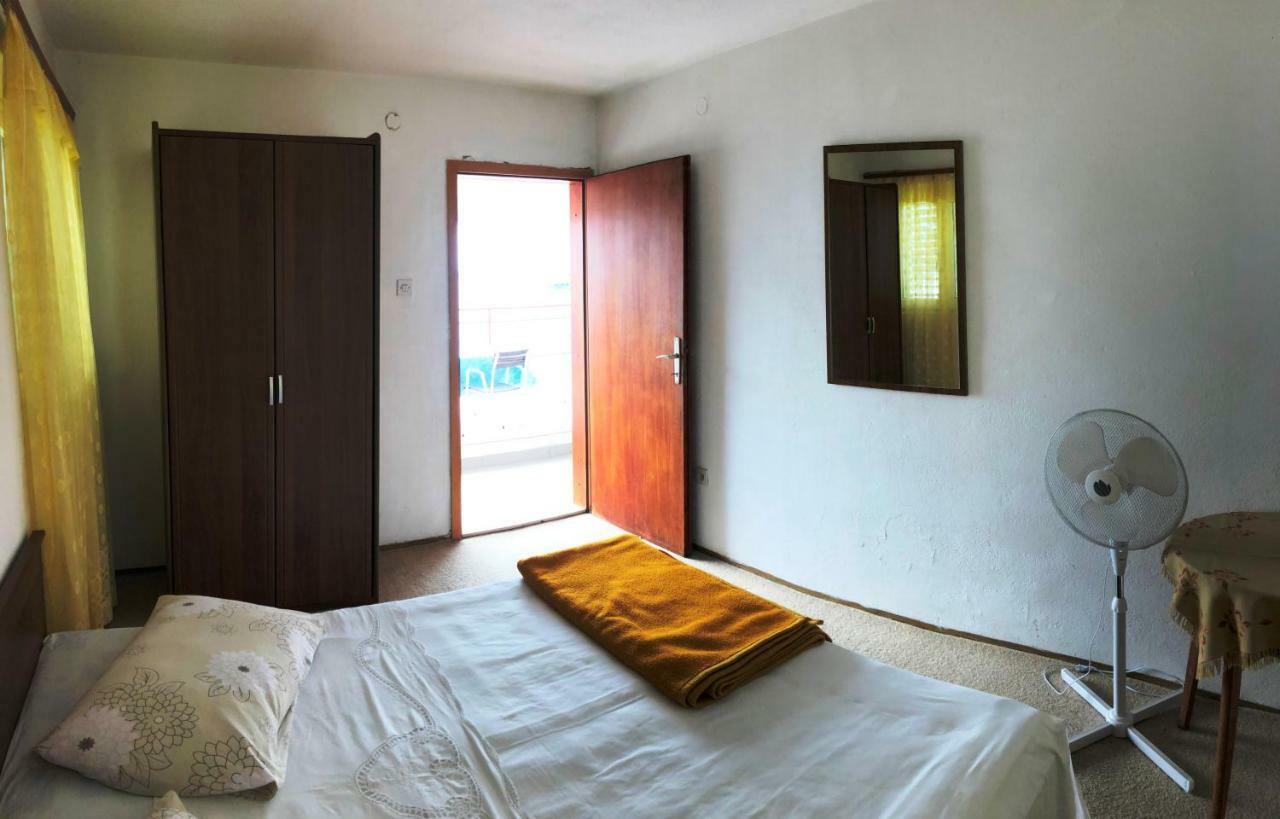 Apartmani Zorka Podstrana Exterior foto
